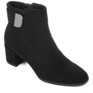 NIB East 5th Ezra Block Heel Side Zip Booties